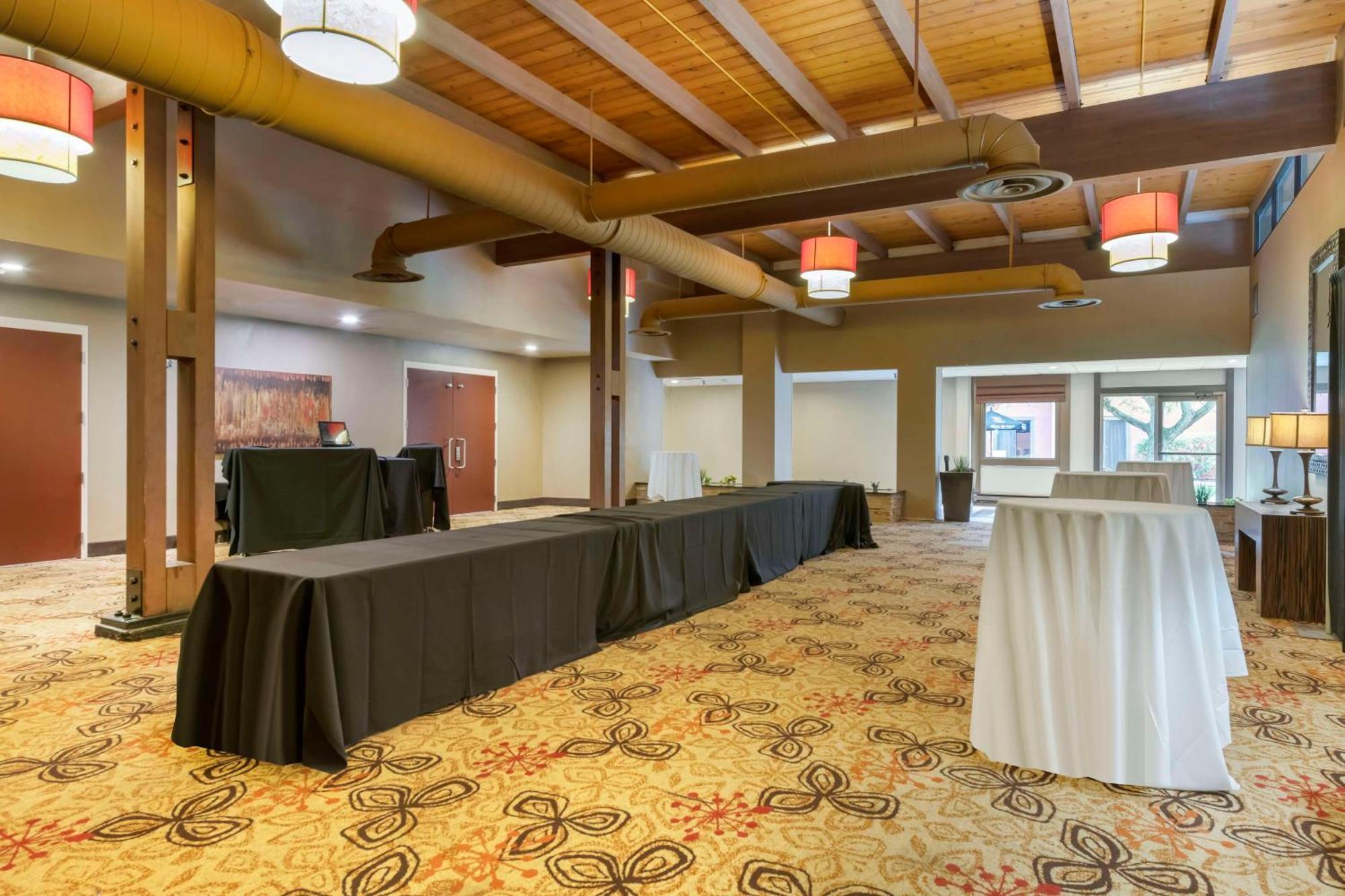 Best Western Plus St. Paul North/Shoreview Exterior photo
