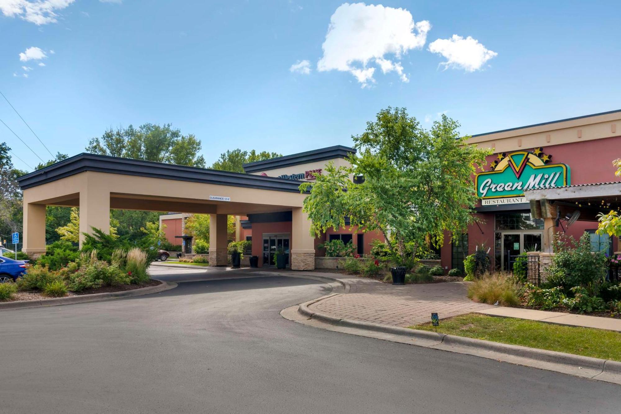 Best Western Plus St. Paul North/Shoreview Exterior photo